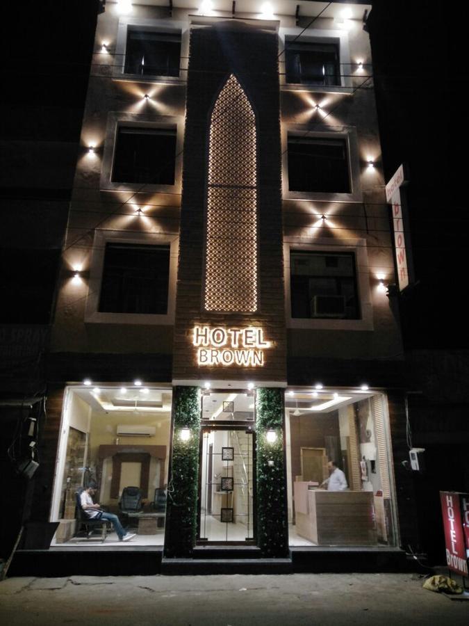 Hotel Brown Ludhiana Ngoại thất bức ảnh
