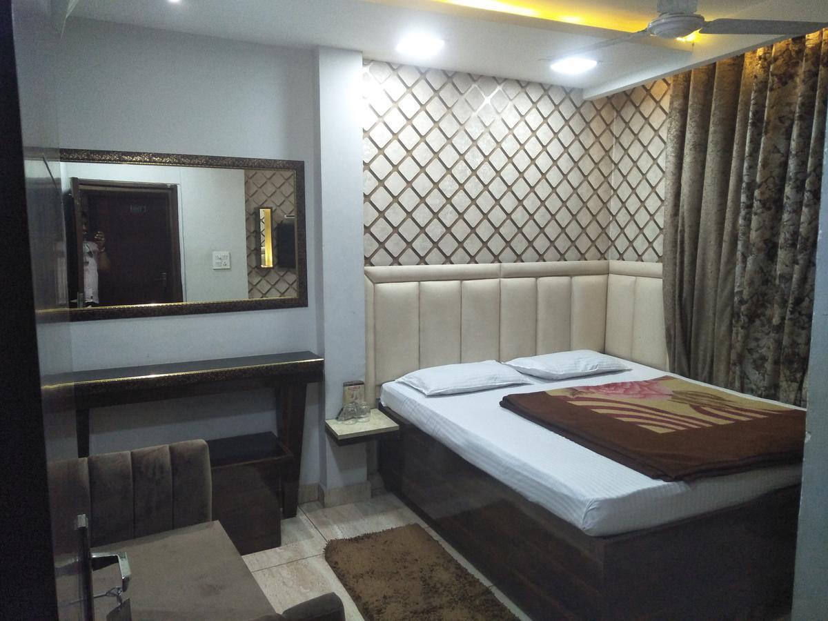 Hotel Brown Ludhiana Ngoại thất bức ảnh