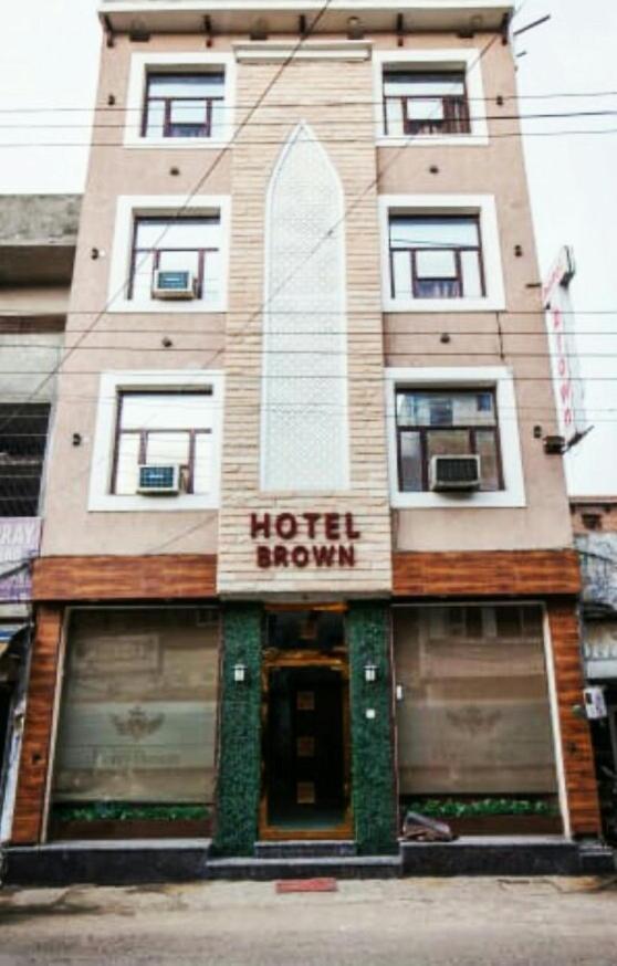 Hotel Brown Ludhiana Ngoại thất bức ảnh